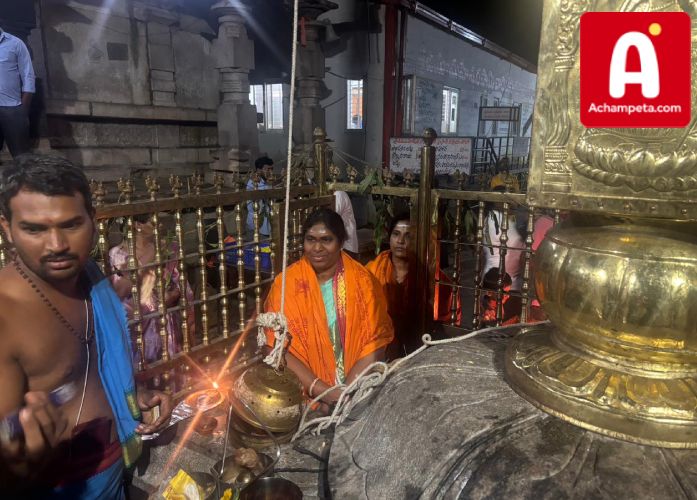 కార్తీక మాసం తొలి సోమవారం: ఉమామహేశ్వర స్వామిని దర్శించుకున్న డాక్టర్ అనురాధ