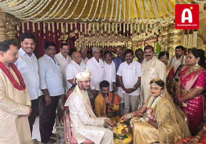 నూతన వధూవరులను ఆశీర్వదించిన ఎమ్మెల్యే డాక్టర్ చిక్కుడు వంశీకృష్ణ